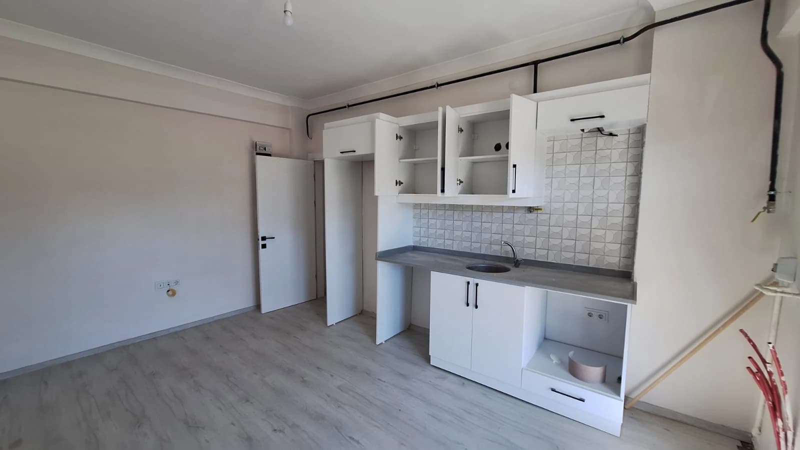 Edirne Keşan Satılık Satılık Daire - Keşan Sarıkız'da Sıfır, 1+1, Cadde Üzeri Daireler